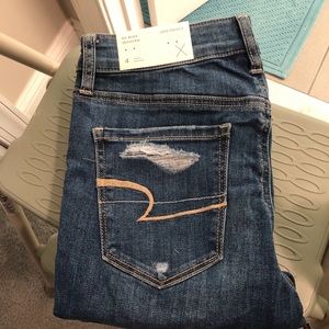 American Eagle Distressed Jeans size 4Short